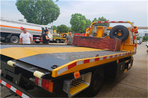 百子湾附近拖车电话号码服务