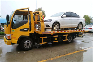 百子湾附近拖车救援24小时服务热线